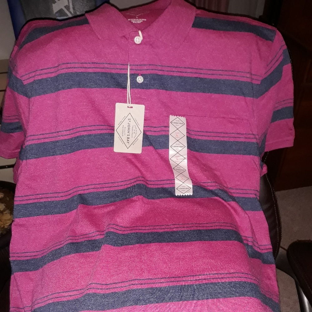 NWT $7 each Men's short sleeve Size L